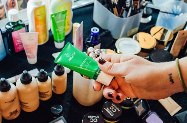 Backstage-at-Paula-Knorr-show_Skin-Food_mygreenpod