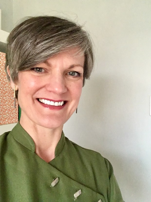 949DDC18-F255-4FCC-B7E4-645C103E233D_1_201_a